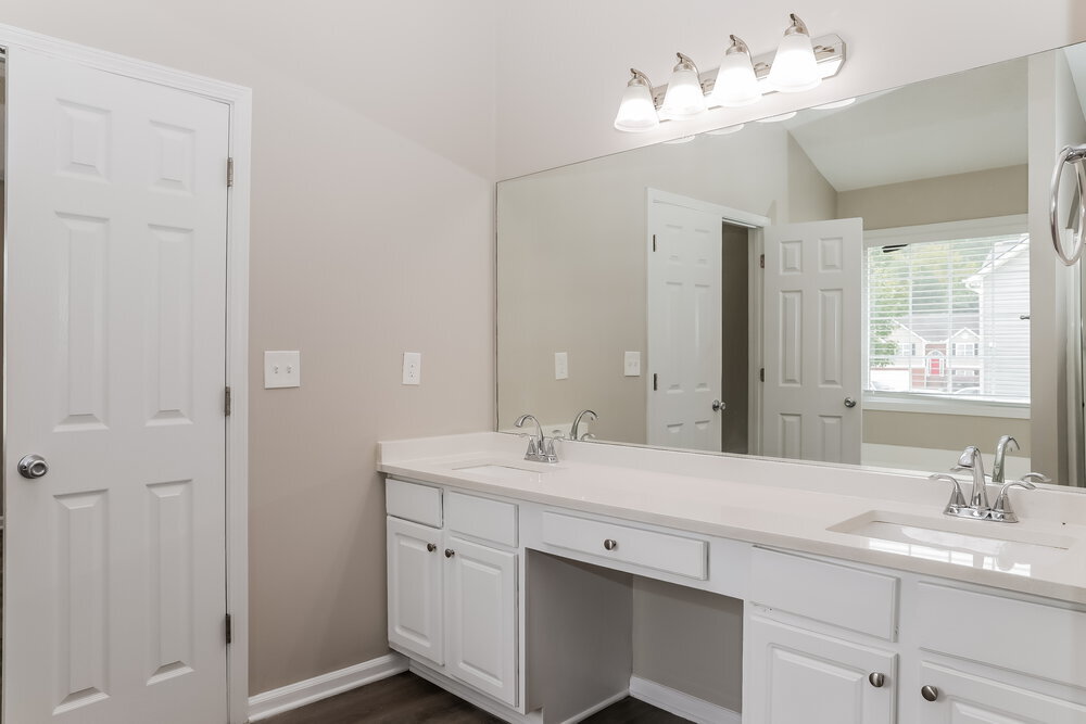 Building Photo - 652 Adams Landing Ct