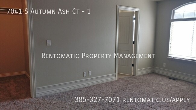 Building Photo - 7041 S 1520 W