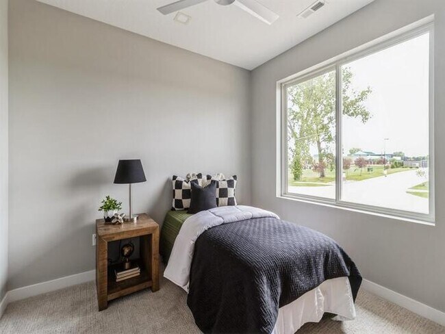 Building Photo - 15583 Rocklyn Place
