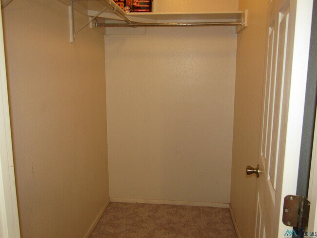 Building Photo - 4143 2 W Main St