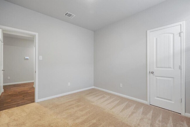 Building Photo - 283 Carolina Buckthorn Dr