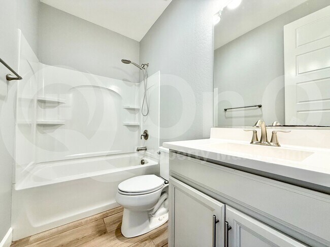 Building Photo - 262 E Lantana Dr