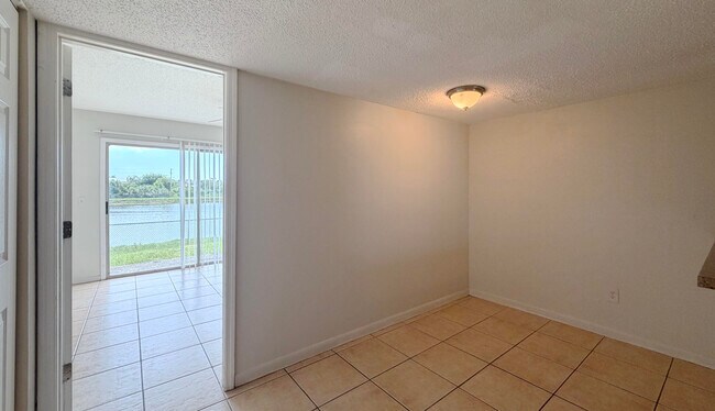 Building Photo - 12346 Fox Hound Ct