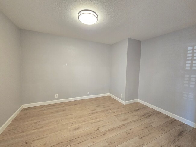 Building Photo - Spacious Home Across from Cataldi Park – 3...