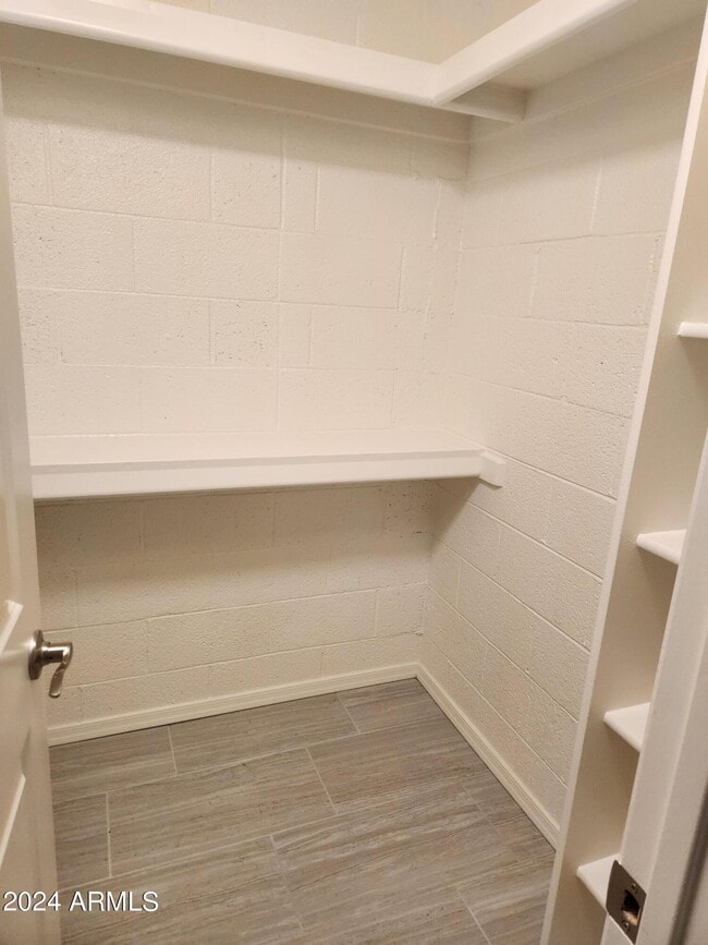 Building Photo - 97 N Cooper Rd