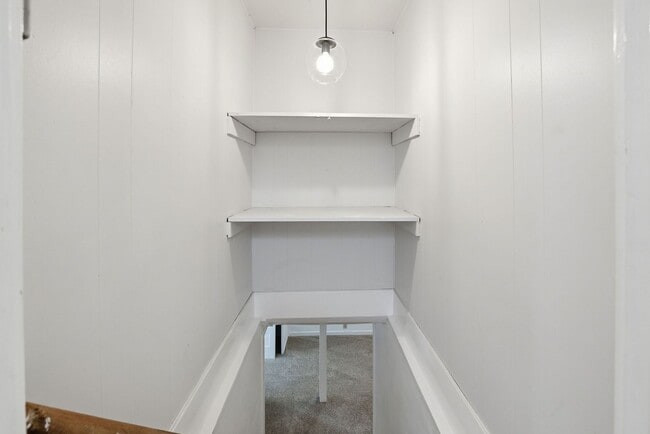 Building Photo - 4 Bed/2.5 Bath Multilevel Home with Amazing Views!