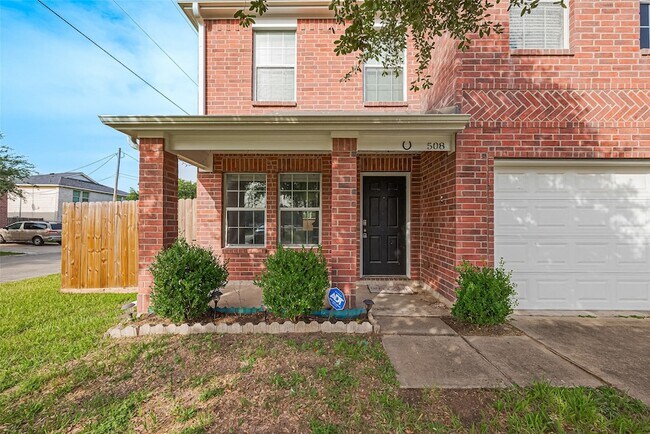 Building Photo - 508 Birch Cluster Ct