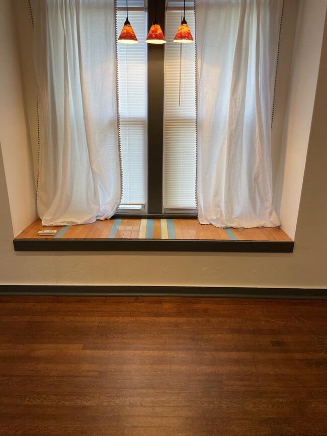 Building Photo - 1735 NW 13th St