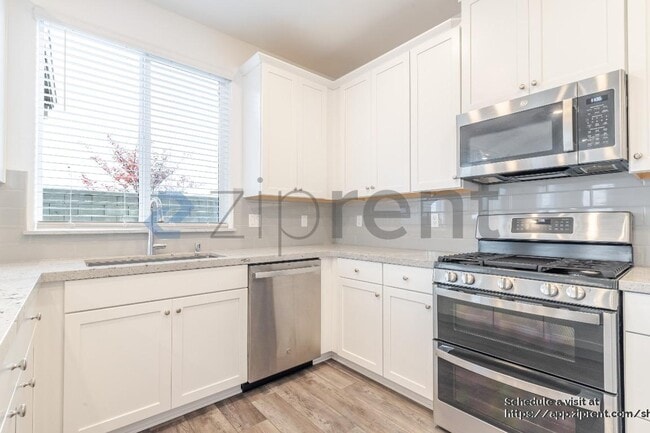 Building Photo - 1168 Caraballo Dr