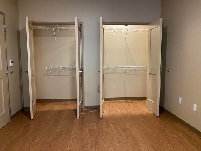 Building Photo - 83 Hanover St