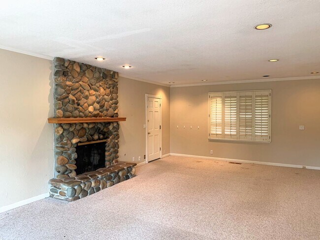 Building Photo - Coming Soon! Beautiful Gated Community in Rinconada Hills!  Elegant Home with Hilltop Views, Priv...