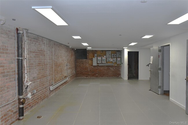 Building Photo - 3043 Fulton St