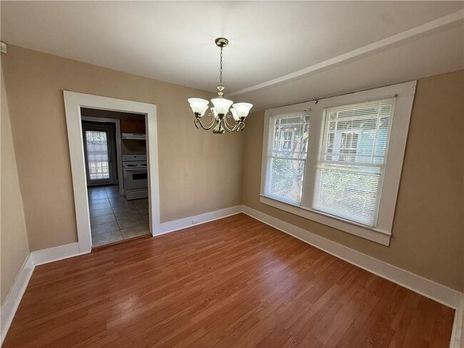 Building Photo - 135 N Carlen St