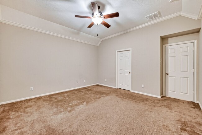 Building Photo - 24222 Lake Path Cir