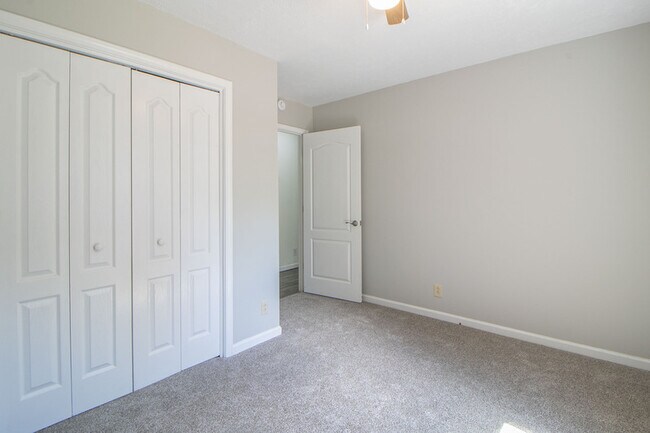 Building Photo - 1325 Meredith Way