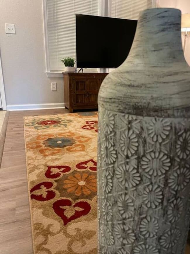 Building Photo - 3500 Clover Rd