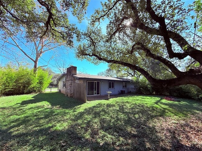 Building Photo - 914 Beaver Trail