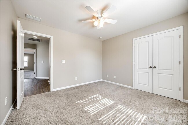 Building Photo - 3000 Sewee Ln
