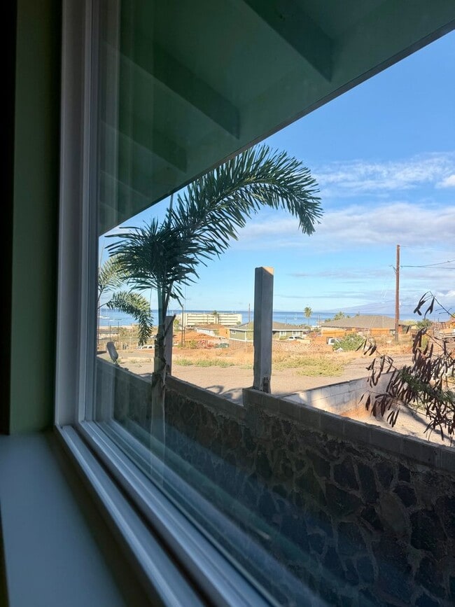 Building Photo - 1276 S Nahale Pl