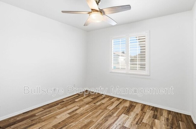 Building Photo - 3001 W Matthew Dr