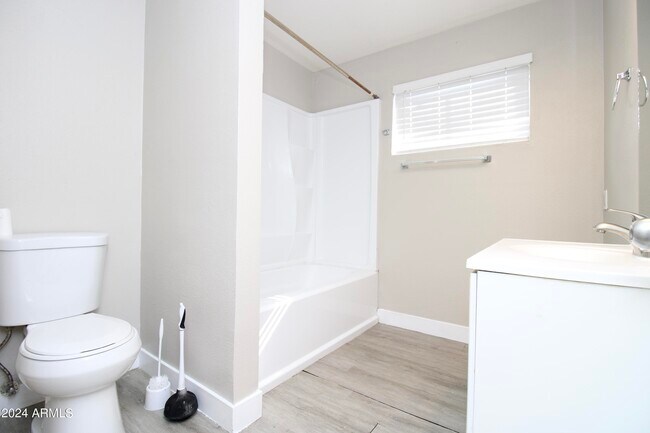 Building Photo - 2241 West Campbell Ave