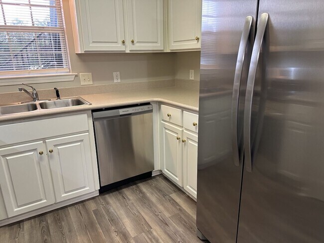 Building Photo - 76 Al Henderson Blvd