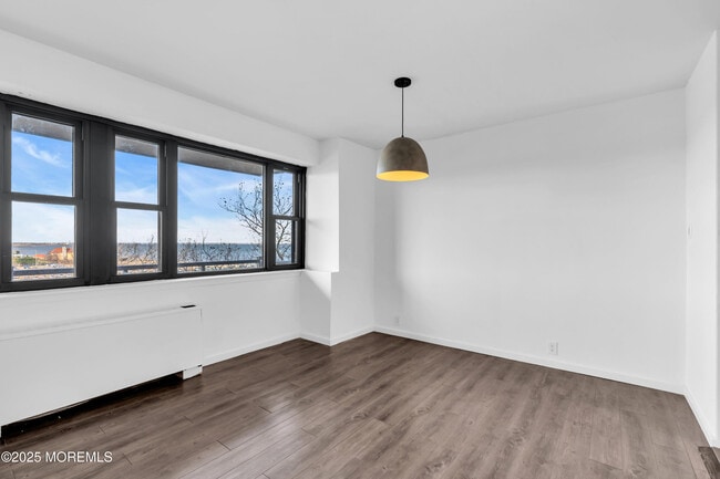 Building Photo - 10 Ocean Blvd