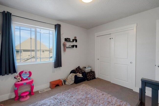 Building Photo - 16855 SW Townsville St