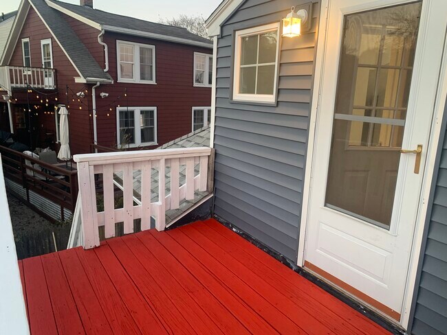 Building Photo - 16 Hillcrest Cir