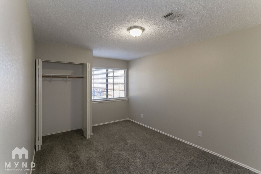 Building Photo - 3176 Prairie Creek Ct