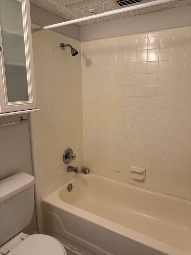 Building Photo - 2120 El Paseo St