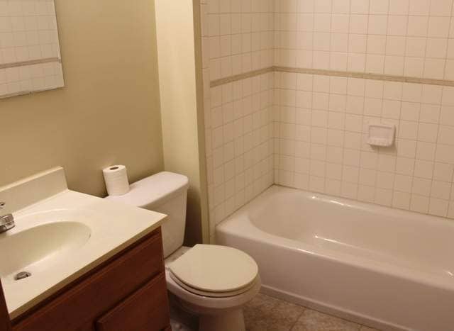 Building Photo - Spacious, 5bd, 2.5 renovated home in Midway!! AVAILABLE NOW