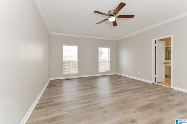 Building Photo - 6005 Russet Meadows Dr