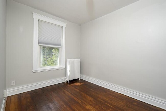 Building Photo - 115 N Allen St