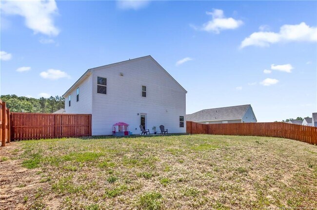 Building Photo - 156 Chinook Ln