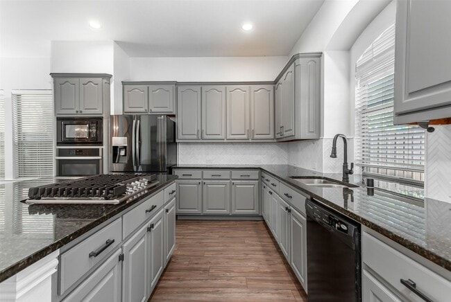 Building Photo - 4738 Coyote Trail