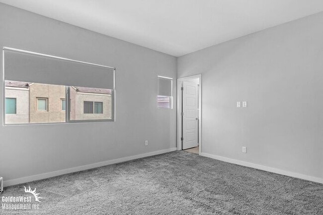 Building Photo - Modern 2Bdm 2.5Ba Home in Central Phoenix-MI Special!