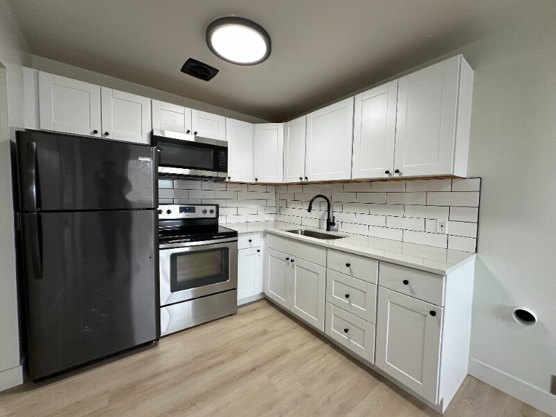 Building Photo - 1340 S 200 E