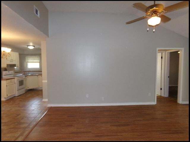 Building Photo - 12415 Goldleaf Dr