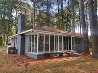 Building Photo - RENTAL HOME 3BD/2BTH