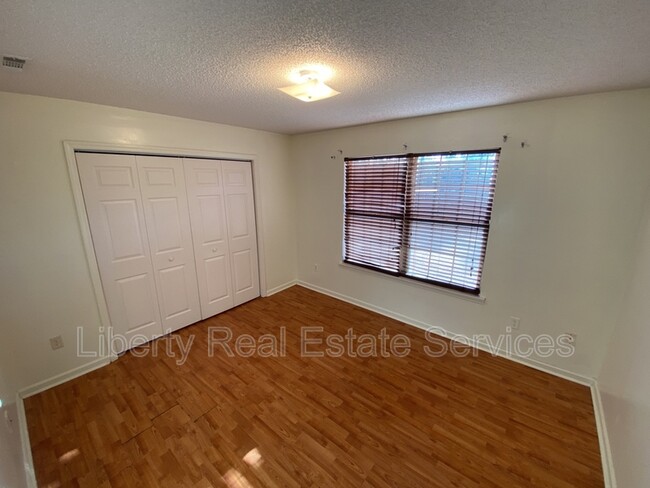 Building Photo - 197 Wayfair Ln