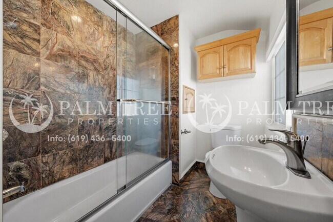 Building Photo - 522 Garfield Ave