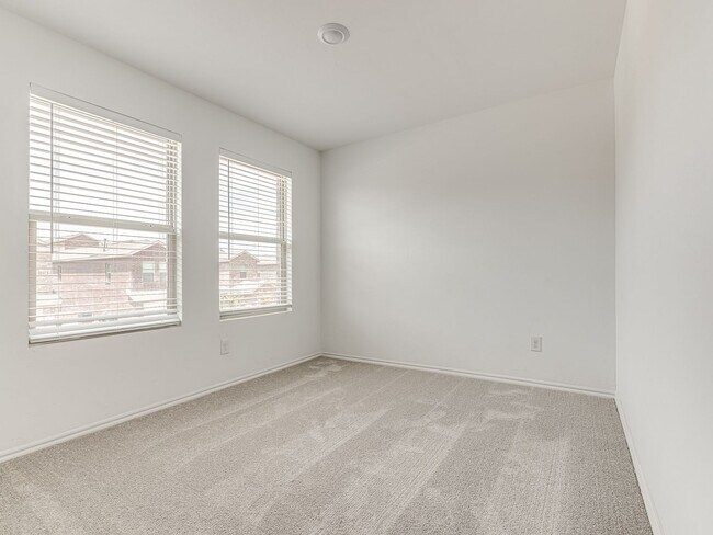 Building Photo - FREE AUGUST RENT + Brand New Home + Edmond...
