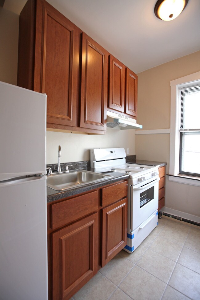 Building Photo - Sheridan Shores Apartments