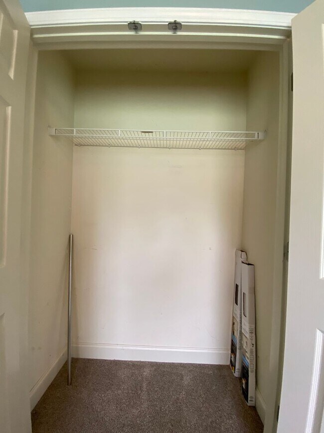 Building Photo - Home for Rent in Woodstock! View with 48 H...