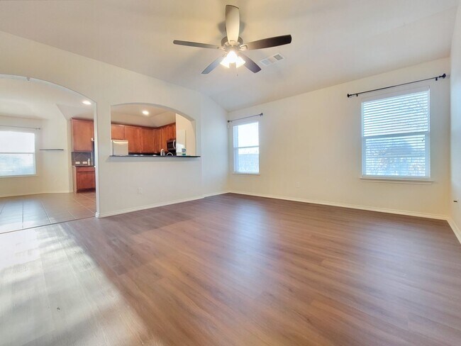 Building Photo - Beautiful 4 BR / 2 BA Home for Rent in Austin