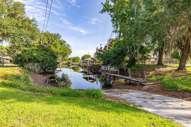Building Photo - 930 Aultman Rd