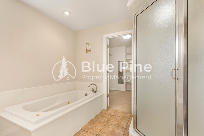 Building Photo - 3635 Tuscany Dr