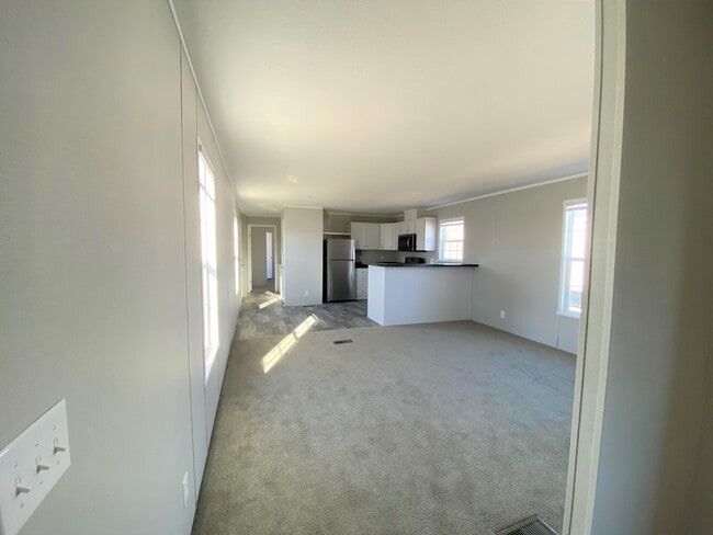 Building Photo - 3347 Bissell Rd