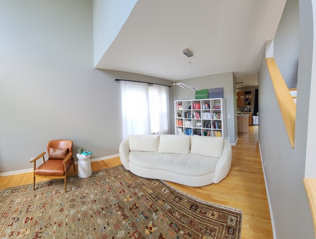 Building Photo - 2724 Spenser Ct